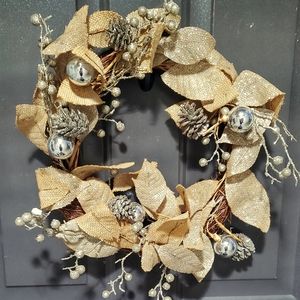 A Wintry Wreath